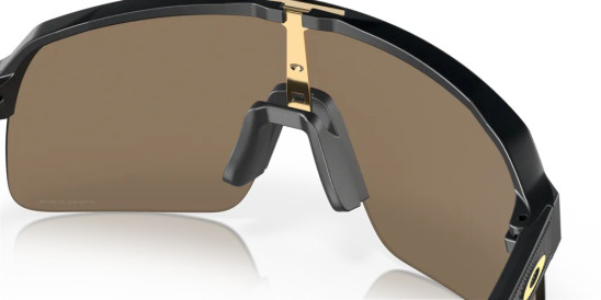 detail Oakley 9463-1339 Sutro Lite Matte Carbon w/ Prizm 24K Sunglasses