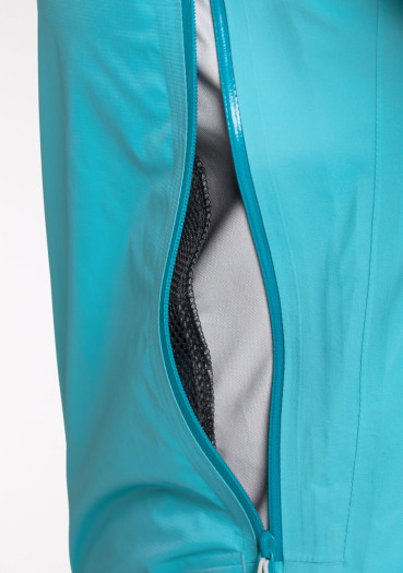 detail Women's jacket Haglöfs 605231-4MR L.I.M GTX Active W blue
