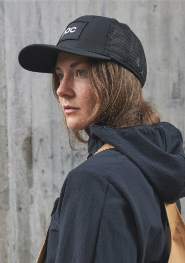 detail POC Trucker Cap Uranium Black – Minimalist Style and Maximum Ventilation