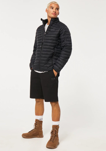 detail Men’s Oakley Omni Thermal Jacket Blackout 02E – English Product Description