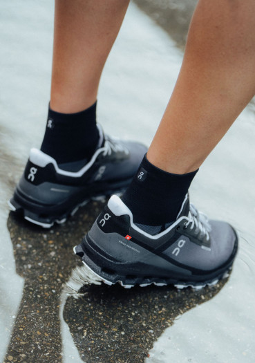 detail On Running Cloudvista Waterproof M, Eclipse/Black