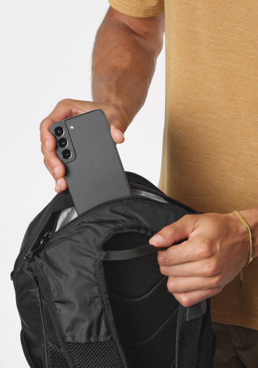 detail Backpack Salomon Trailblazer 30 Black/Alloy