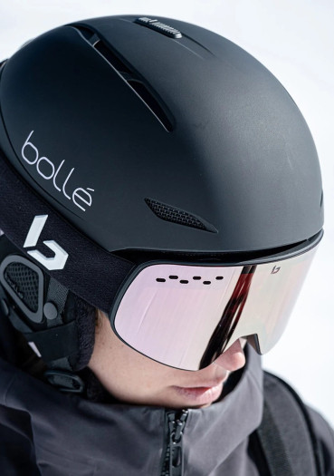 detail BOLLÉ - NEVADA Black Matte - Volt Pink Cat 2