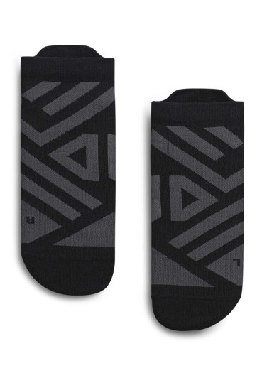 detail Men’s Socks On Running Performance Low Sock – Black/Shadow