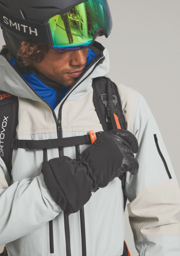 detail Backpack Ortovox Avabag Litric Tour 40 Black Raven 40 Liter