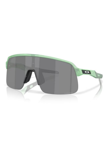 detail Oakley 9496-1134 Sutro Lite S MT Jade w/Prizm BLK Sunglasses