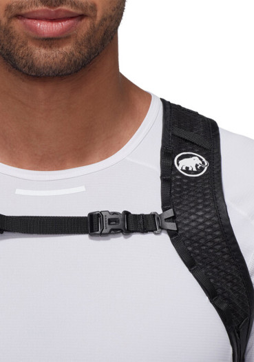 detail Mammut Neon Light Backpack Black