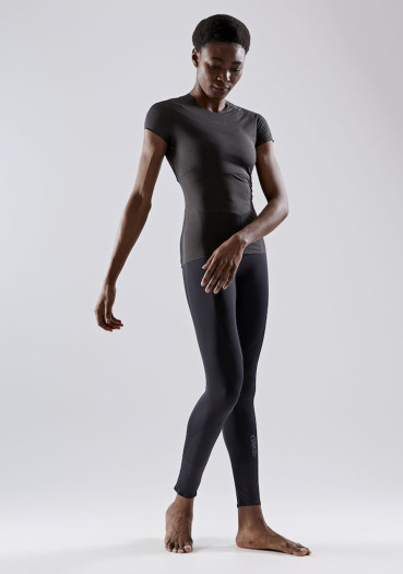 detail Women’s performance top CRAFT Nanoweight short sleeve