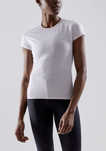 detail Women’s performance top CRAFT Nanoweight short sleeve