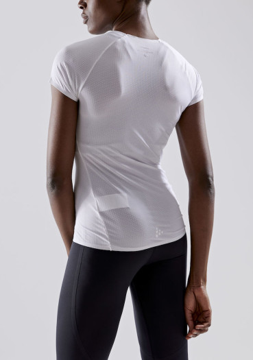 detail Women’s performance top CRAFT Nanoweight short sleeve