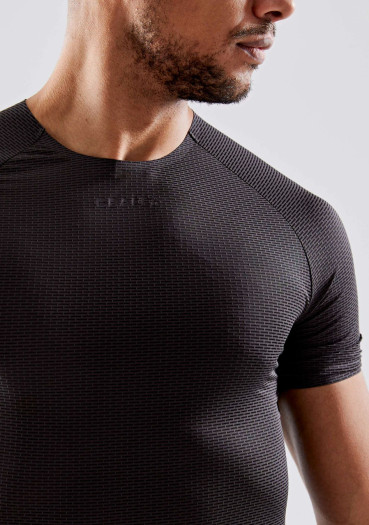 detail Men’s performance top CRAFT Nanoweight 1908851-999000 short sleeve