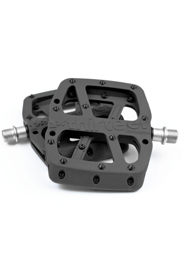 detail E*thirteen Base Flat Pedal Pin Kit Black Incl.14 steel pins
