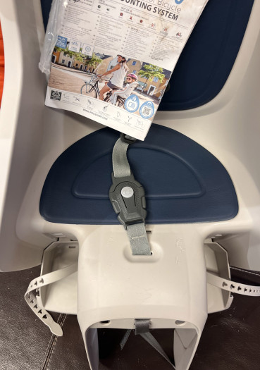 detail Author Bubbly Maxi Plus FF Child Seat (White/Blue)
