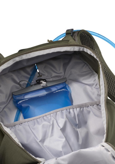 detail Backpack Salomon TRAILBLAZER 30 Martini Ol/Olive Nigh/Ebo