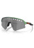 detail Oakley 9465-1439 Sutro Lite Sweep Spectrum Gamma Green / Prizm Black Sunglasses
